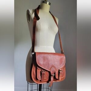 Stylish Tan Leather Crossbody Bag